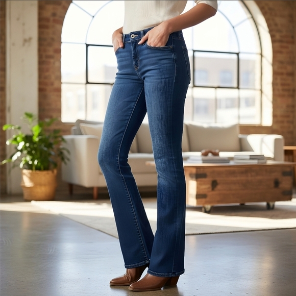 Fossil ✦ Bootcut Jeans ✦ Medium Wash Stretch Denim Classic 5‑Pocket Sz 27 - Picture 1 of 12